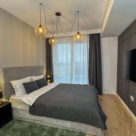 Velvet Noir, Modern & Luxury Apt, Parking Lägenhet